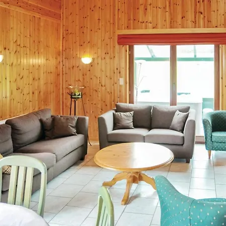 Four-bedroom Holiday In Durbuy