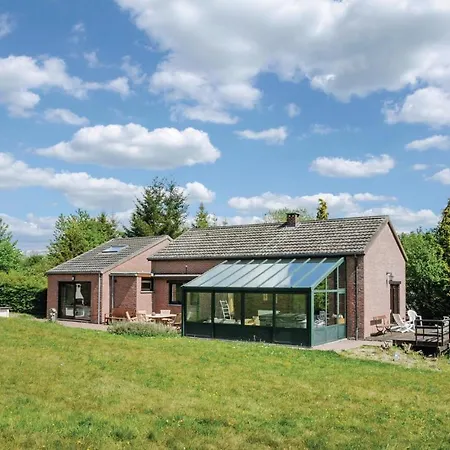Four-bedroom Holiday In * Durbuy