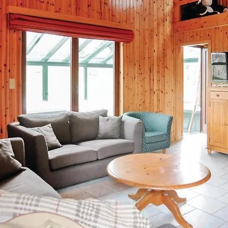 Four-bedroom Holiday In Durbuy